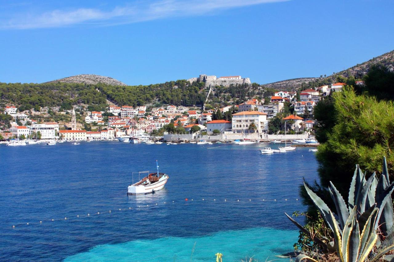 Apartments And Rooms With Parking Space Hvar - 15378 Hvar Town Exteriör bild